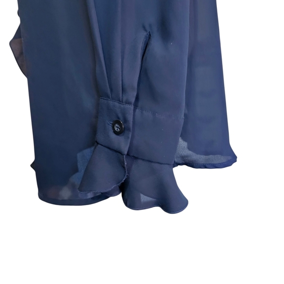 Elegant Blouse With Feminine Ruffled Front And Cuffs - Picture 3 of 6